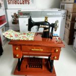 30009 Μουσικό κουτί Ραπτομηχανή