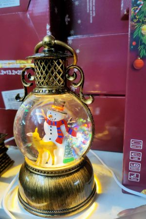 30017  μουσικό κουτί Ρετρό Χριστουγεννιάτικα φανάρια   με νερό και χιόνι