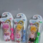 11010   1Τεμ Οδοντόβουρτσα με κουκλα